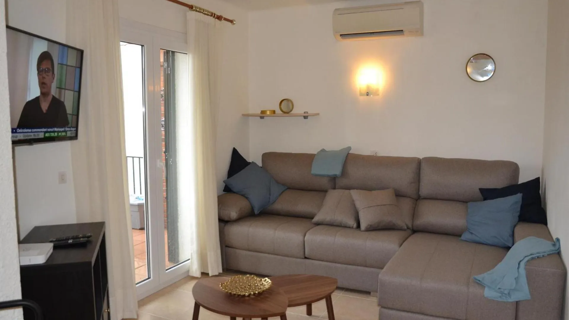 Willa Casa Bien Cuidada Con Piscina Comunitaria, Terrazas Y Cerca De La Playa En L'Estartit - Es-323-42 0*,  Hiszpania